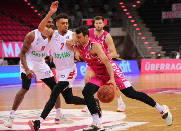 中场中少见 中场中少见