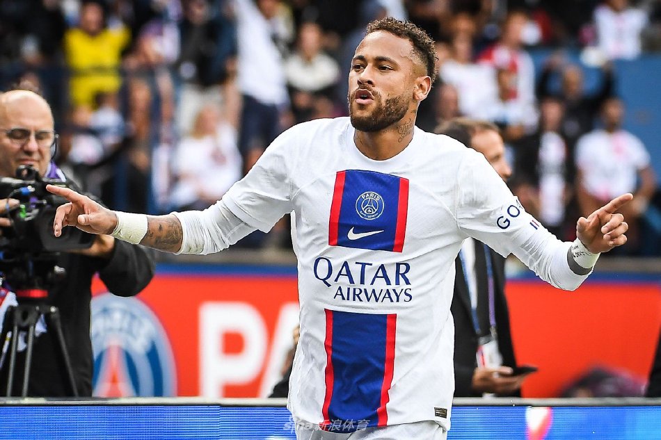 且强劲的竞 且强劲的竞